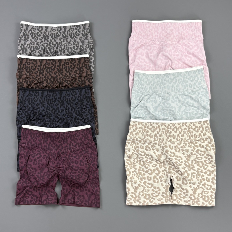 Yoga En Fitness - Celana Pendek Gym HISTELLO Motif Leopard